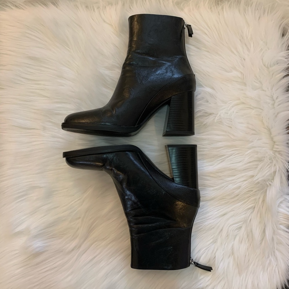 Zara black leather heel bootie Size 40